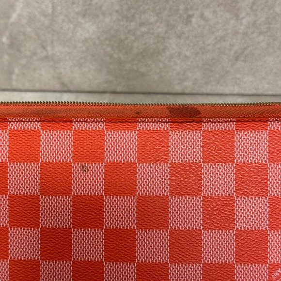 Louis Vuitton Damier Couleurs Element Clutch Piment - Picture 5 of 7